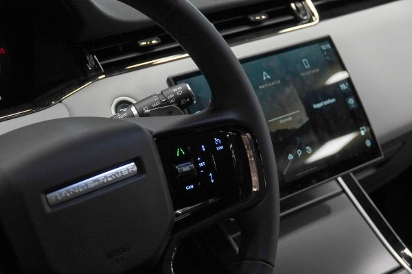 Land Rover Range Rover Evoque 1.5 P270e AWD Dynamic SE *Meridian / Memory / Keyless / Adaptieve Cruise Controle / Apple Carplay / 5 Jaar Garantie*