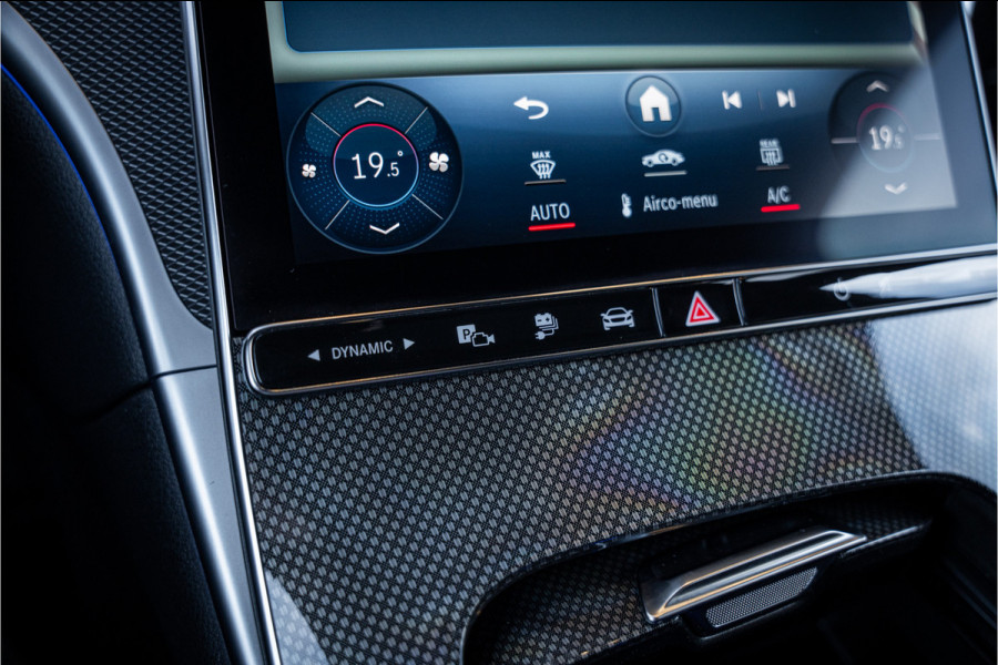 Mercedes-Benz C-Klasse Estate C300 e AMG Line - Massage l Panorama l 360cam l Trekhaak
