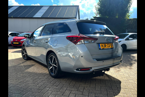 Toyota Auris Touring Sports 1.8 Hybrid Freestylecarplay_Camera_Terkhaak