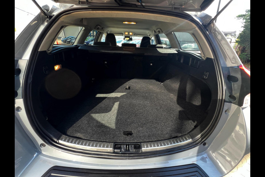 Toyota Auris Touring Sports 1.8 Hybrid Freestylecarplay_Camera_Terkhaak