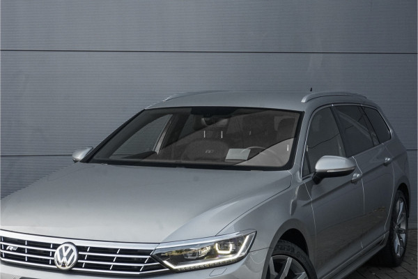 Volkswagen Passat Variant 1.4 TSI Highline Business R Leder Trekhaak LED