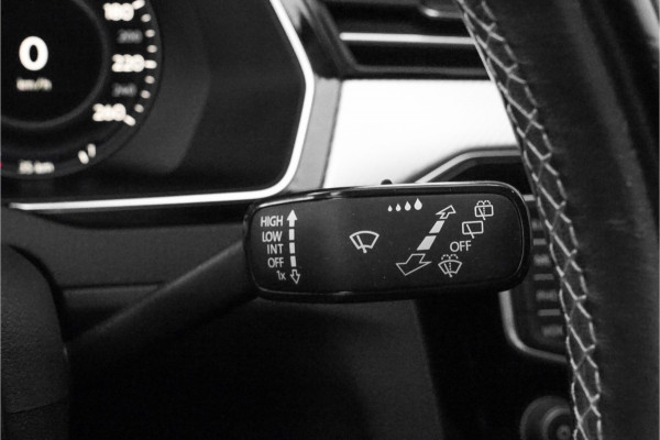 Volkswagen Passat Variant 1.4 TSI Highline Business R Leder Trekhaak LED