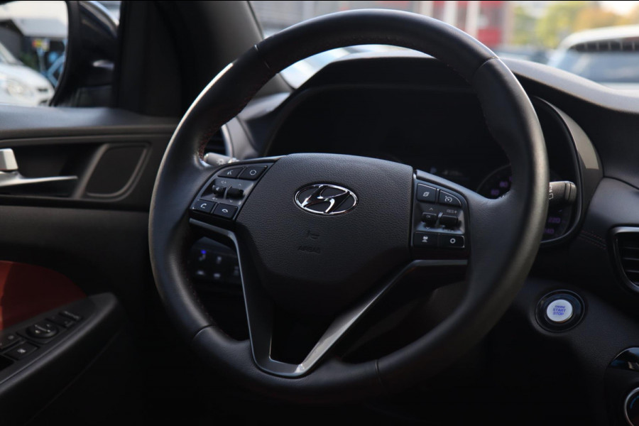 Hyundai Tucson 1.6 T-GDi Premium 4WD / PANO / LEDER / 360 / VOLLEDIG UITGEVOERD!