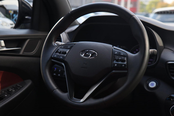 Hyundai Tucson 1.6 T-GDi Premium 4WD / PANO / LEDER / 360 / VOLLEDIG UITGEVOERD!