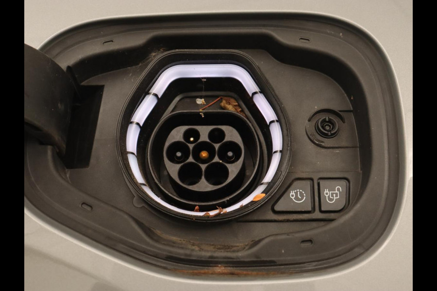 Ford Kuga 2.5 PHEV ST-Line X | Head-Up | Stoelverwarming | Adaptive cruise | 360 Camera | B&O Sound | Leder/Alcantara | Carplay | Achterbankverwarming | Navigatie | Keyless | Full LED | Digital Cockpit | Plug In