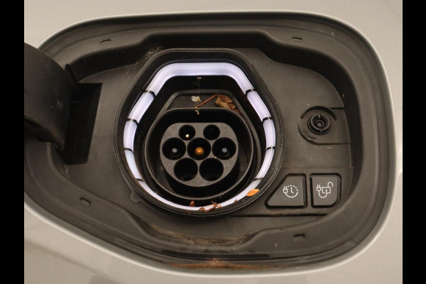 Ford Kuga 2.5 PHEV ST-Line X | Head-Up | Stoelverwarming | Adaptive cruise | 360 Camera | B&O Sound | Leder/Alcantara | Carplay | Achterbankverwarming | Navigatie | Keyless | Full LED | Digital Cockpit | Plug In