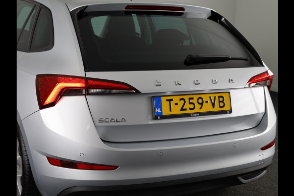 Škoda SCALA 1.0 TSI Ambition 110 pk | Verlengde garantie | Navigatie via App | Parkeersensoren achter | Autom. airco | LED koplampen |