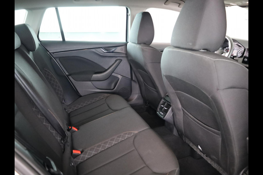 Škoda SCALA 1.0 TSI Ambition 110 pk | Verlengde garantie | Navigatie via App | Parkeersensoren achter | Autom. airco | LED koplampen |