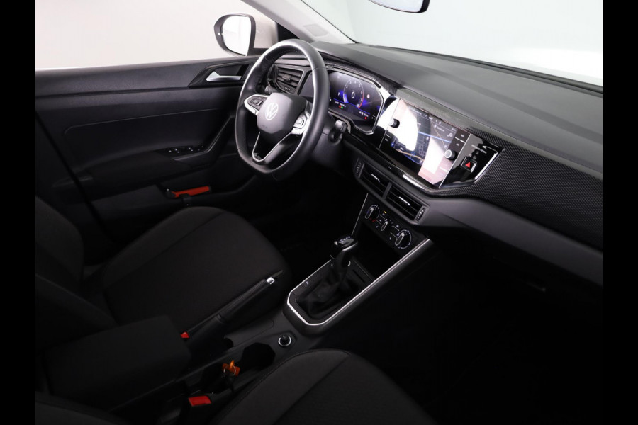 Volkswagen Taigo 1.0 TSI Life Business 110PK DSG | Verlengde garantie | Stoelverwarming | Airco | Parkeersensoren voor + achter |