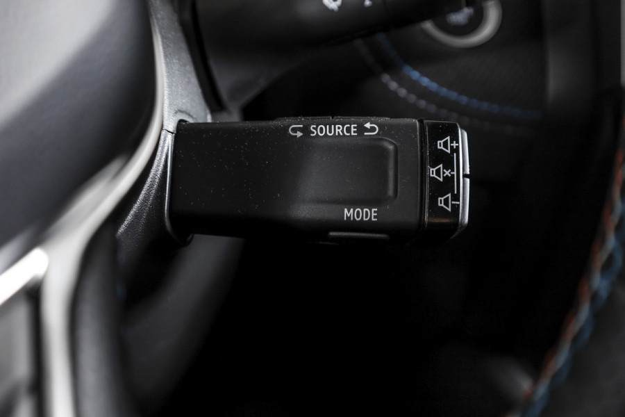 Renault Captur 1.6 E-Tech full hybrid 145 esprit Alpine | S/K-Panodak | Adapt. Cruise | Stoel-+Stuurverw. | Elek. Stoel | PDC | Camera | NAV + App. Connect | ECC | LM 19" | 9925 Renault Captur 1.6 E-Tech full hybrid 145 esprit Alpine | S/K-Panodak | Adapt. Cruise | Stoel-+Stuurverw. | Elek. Stoel | PDC | Camera | NAV + App. Connect | ECC | LM 19" | 9925