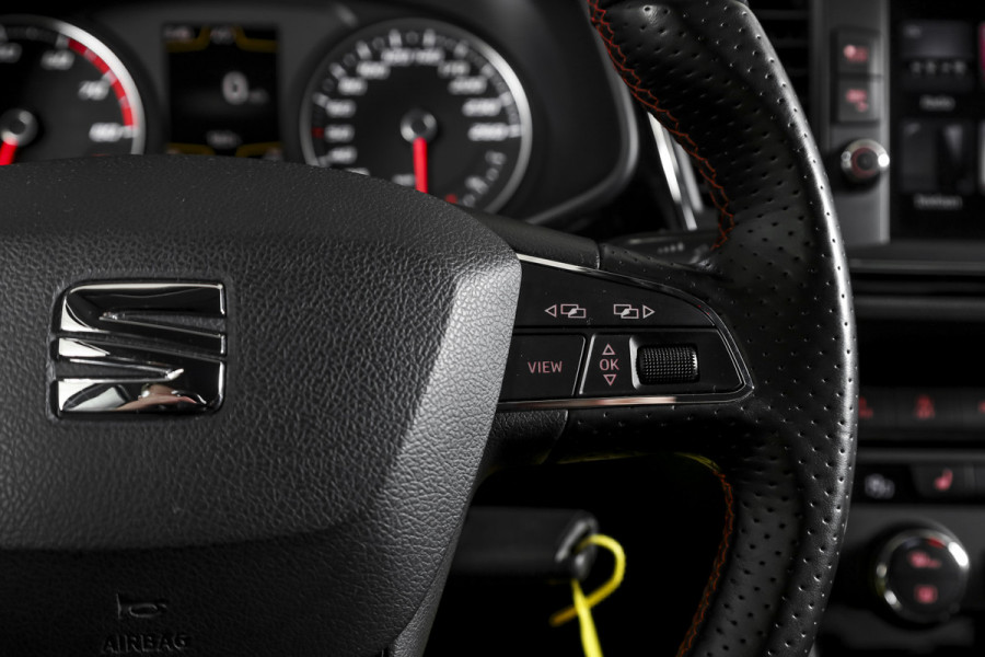 Seat Leon 1.4 TSI 125 PK FR | Cruise | Stoelverw. | PDC | NAV + App. Connect | ECC | LM 17" | Trekhaak |
