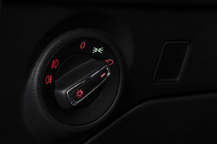 Seat Leon 1.4 TSI 125 PK FR | Cruise | Stoelverw. | PDC | NAV + App. Connect | ECC | LM 17" | Trekhaak |