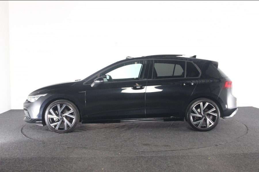 Volkswagen Golf 1.5 eTSI R-Line | panoramadak | camera | lmv 18"