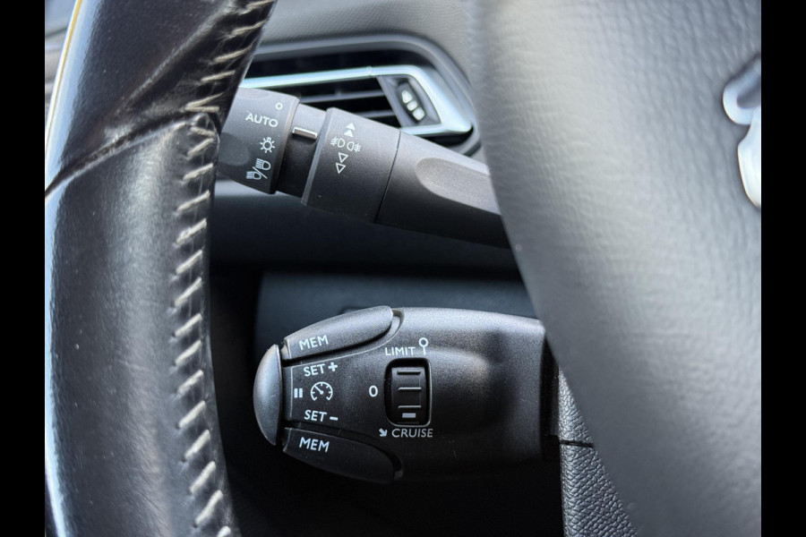 Peugeot 308 1.2 PureTech Allure 1e Eigenaar,131pk,Navi,Camera,Clima,Cruise,PDC V+A,Distributie riem v.v.,6 Bak,APK tot 03-2026