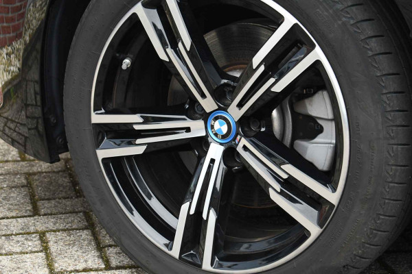 BMW 3 Serie Touring 320e M-Sport Pano El-zetels 360-cam HUD 19inch