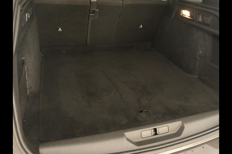 Peugeot 308 1.6 PHEV Active Pack Business | Stoelverwarming | Half leder | Trekhaak | Navigatie | Full LED | Carplay | Sportstoelen | Digital Cockpit | Plug In
