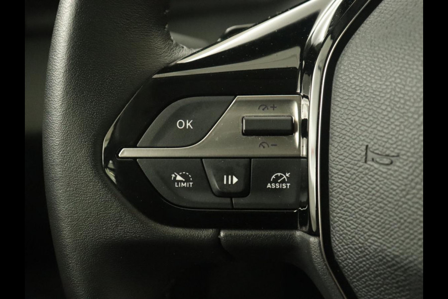 Peugeot 308 1.6 PHEV Active Pack Business | Stoelverwarming | Half leder | Trekhaak | Navigatie | Full LED | Carplay | Sportstoelen | Digital Cockpit | Plug In