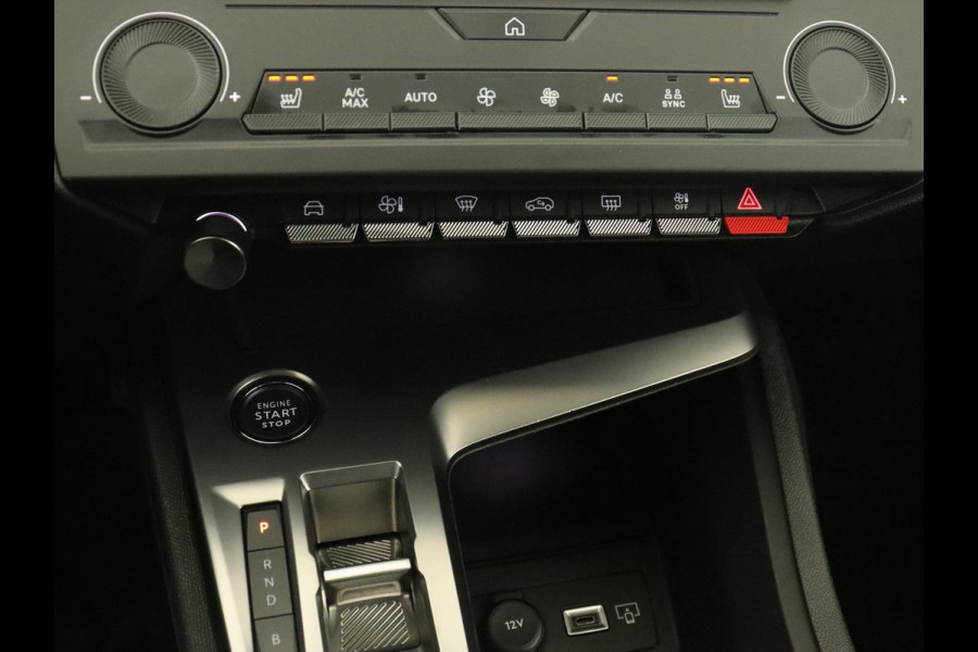 Peugeot 308 1.6 PHEV Active Pack Business | Stoelverwarming | Half leder | Trekhaak | Navigatie | Full LED | Carplay | Sportstoelen | Digital Cockpit | Plug In