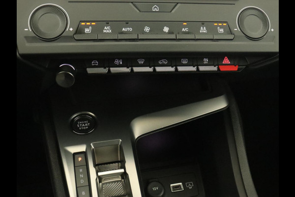 Peugeot 308 1.6 PHEV Active Pack Business | Stoelverwarming | Half leder | Trekhaak | Navigatie | Full LED | Carplay | Sportstoelen | Digital Cockpit | Plug In