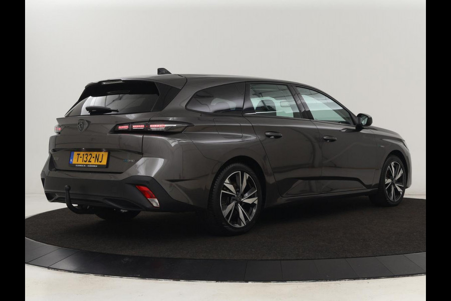 Peugeot 308 1.6 PHEV Active Pack Business | Stoelverwarming | Half leder | Trekhaak | Navigatie | Full LED | Carplay | Sportstoelen | Digital Cockpit | Plug In