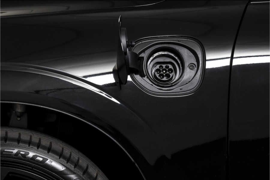 Volvo XC60 2.0 T6 Plug-in hybrid AWD Plus Black Edition | S/K-Panodak | Harman/Kardon | Dig. Cockpit | Adapt. Cruise | Memory Stoelen | Elek. Klep | Stoel-+stuurverw. | 360 Camera | NAV+App. Connect | ECC | LM 21" | 3461