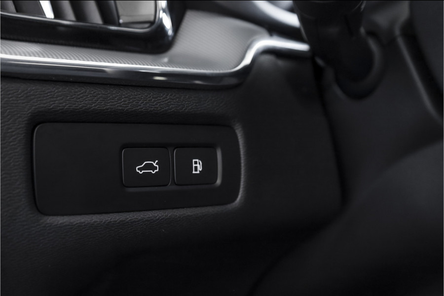 Volvo XC60 2.0 T6 Plug-in hybrid AWD Plus Black Edition | S/K-Panodak | Harman/Kardon | Dig. Cockpit | Adapt. Cruise | Memory Stoelen | Elek. Klep | Stoel-+stuurverw. | 360 Camera | NAV+App. Connect | ECC | LM 21" | 3461