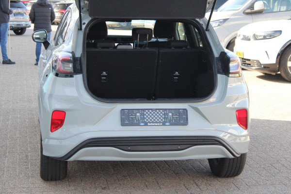 Ford Puma 1.0 EcoBoost Hybrid ST-Line 125pk | SYNC 4 Navigatie | Digitale Cockpit | Zwarte hemel | 17 inch Licht metalen