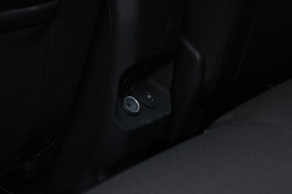 Ford Puma 1.0 EcoBoost Hybrid ST-Line 125pk | SYNC 4 Navigatie | Digitale Cockpit | Zwarte hemel | 17 inch Licht metalen