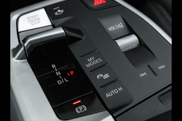 BMW X1 sDrive18i xLine - Memoryzetel - Trekhaak - Driving Ass Plus - Adaptief LED