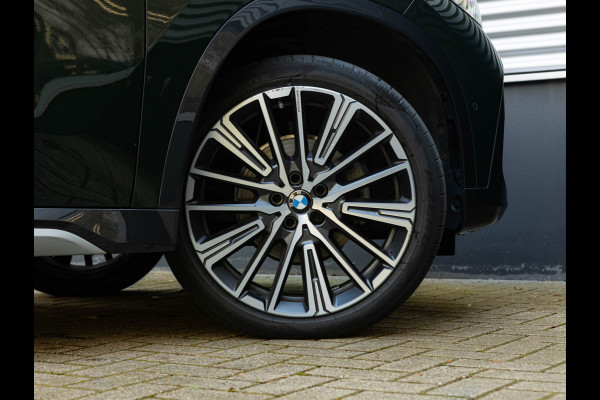 BMW X1 sDrive18i xLine - Memoryzetel - Trekhaak - Driving Ass Plus - Adaptief LED