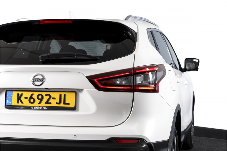 Nissan QASHQAI 1.3 DIG-T N-Connecta 160 PK - Automaat | Pano | Cruise | Stoel-+Voorruitverw. | PDC | 360 Camera | NAV + App. Connect | ECC | DAB | LM 18" |