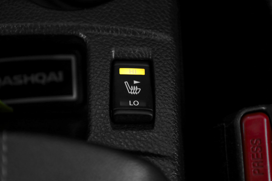 Nissan QASHQAI 1.3 DIG-T N-Connecta 160 PK - Automaat | Pano | Cruise | Stoel-+Voorruitverw. | PDC | 360 Camera | NAV + App. Connect | ECC | DAB | LM 18" |