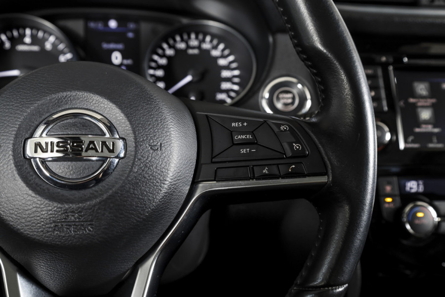 Nissan QASHQAI 1.3 DIG-T N-Connecta 160 PK - Automaat | Pano | Cruise | Stoel-+Voorruitverw. | PDC | 360 Camera | NAV + App. Connect | ECC | DAB | LM 18" |