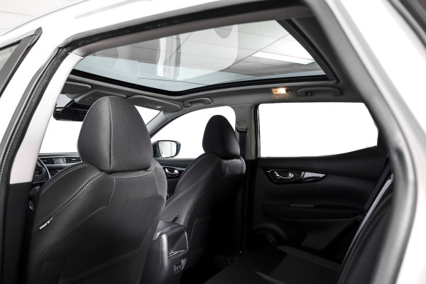 Nissan QASHQAI 1.3 DIG-T N-Connecta 160 PK - Automaat | Pano | Cruise | Stoel-+Voorruitverw. | PDC | 360 Camera | NAV + App. Connect | ECC | DAB | LM 18" |