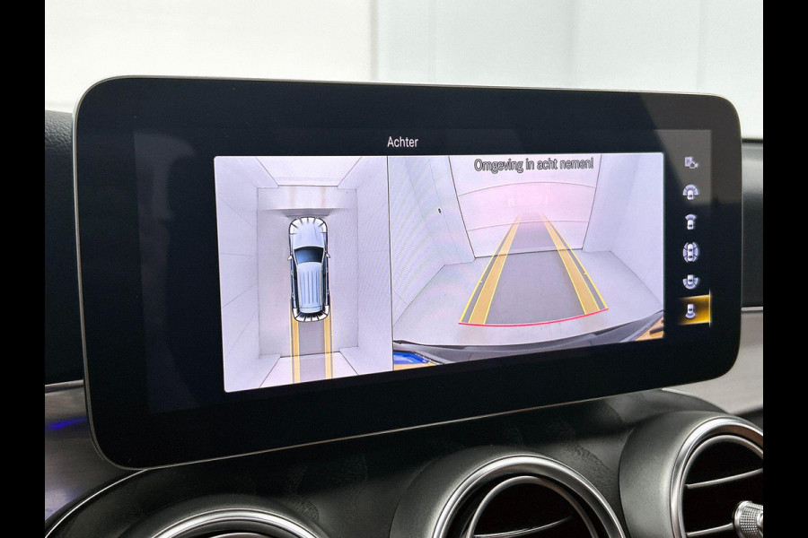Mercedes-Benz GLC 300e 4MATIC Business Solution AMG Panoramadak Navigatie Camera Parkeersensoren Cruise Control Stoelverwarming Virtual Cockpit LED Ambiente verlichting Leder