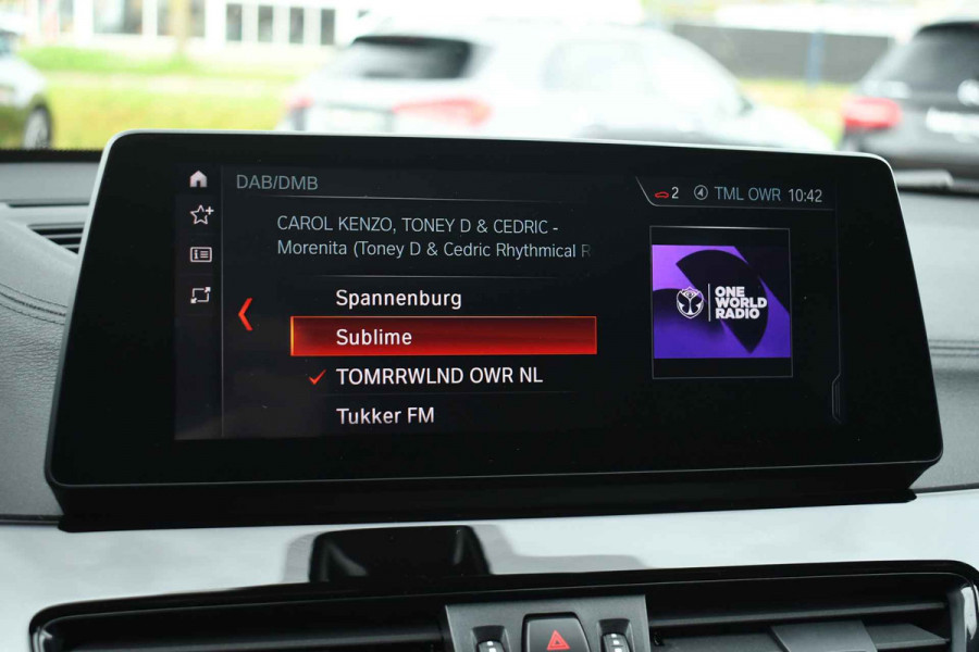 BMW X2 xDrive25e M-Sport Goldplay Pano ACC HUD Camera M-zetels