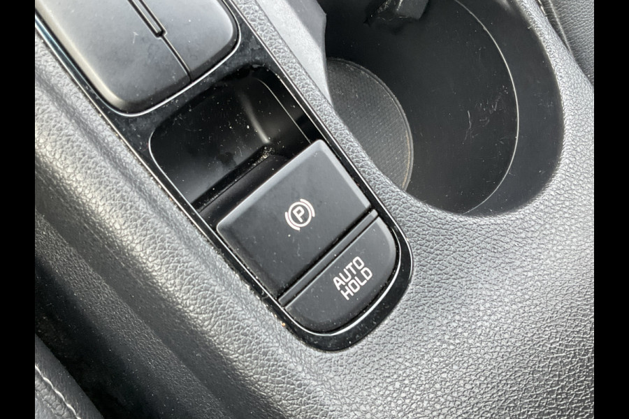Kia Niro 1.6 GDi Hybrid DynamicLine Trekhaak Nav/Cam Adap.Cruise Carplay Betrouwbaar!