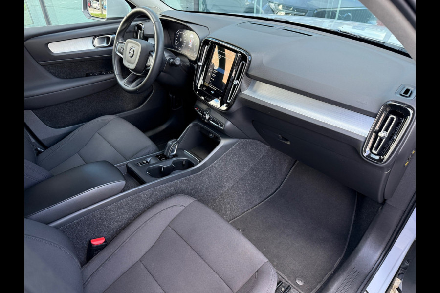 Volvo XC40 1.5 T5 Recharge Inscription - Navi - Climate - Trekhaak