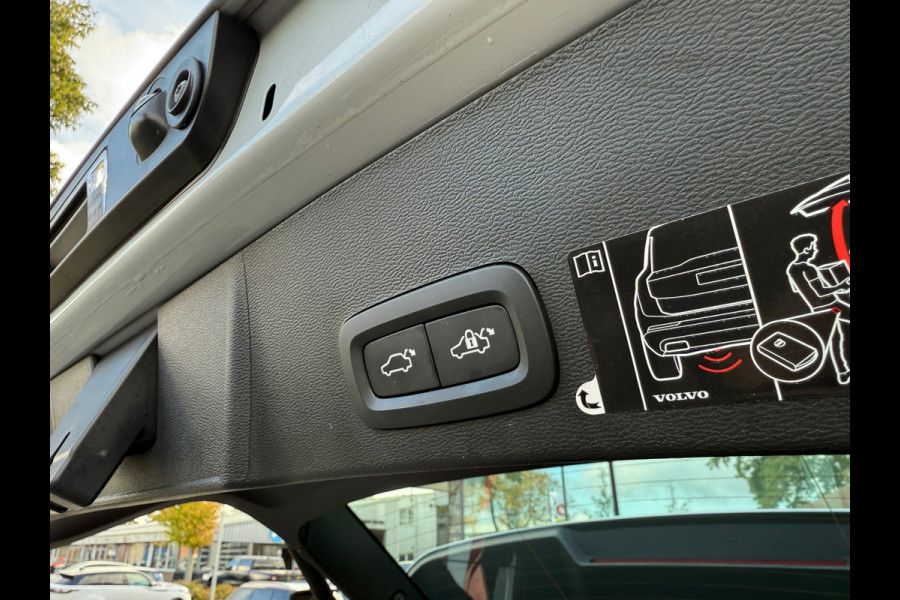Volvo XC40 1.5 T5 Recharge Inscription - Navi - Climate - Trekhaak