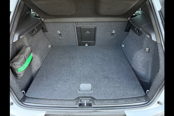 Volvo XC40 1.5 T5 Recharge Inscription - Navi - Climate - Trekhaak