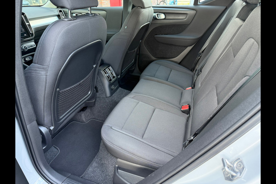 Volvo XC40 1.5 T5 Recharge Inscription - Navi - Climate - Trekhaak