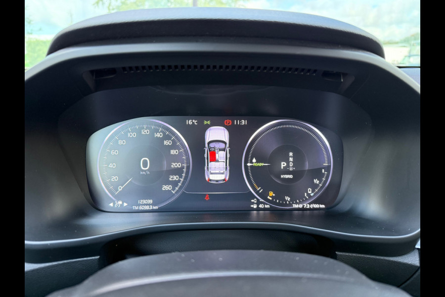 Volvo XC40 1.5 T5 Recharge Inscription - Navi - Climate - Trekhaak