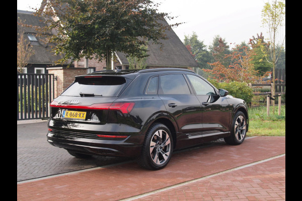 Audi e-tron 55 quattro Business edition 95 kWh | Camera | Apple Carplay | Cruise Control | Stoelverwarming |