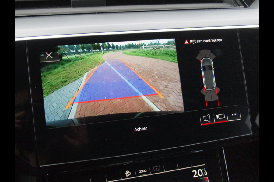 Audi e-tron 55 quattro Business edition 95 kWh | Camera | Apple Carplay | Cruise Control | Stoelverwarming |