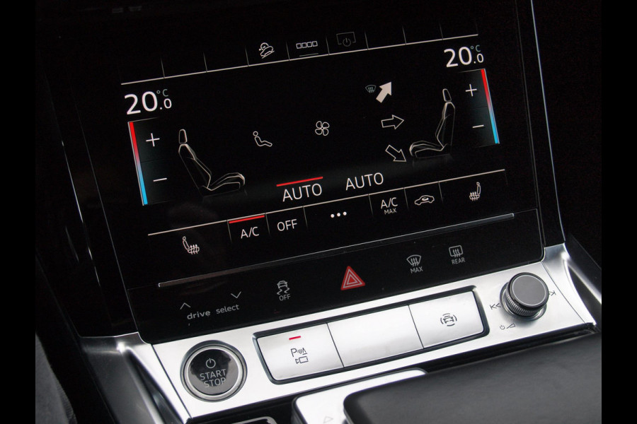 Audi e-tron 55 quattro Business edition 95 kWh | Camera | Apple Carplay | Cruise Control | Stoelverwarming |