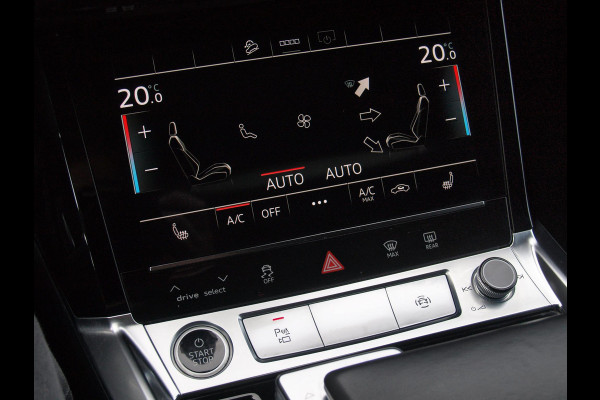 Audi e-tron 55 quattro Business edition 95 kWh | Camera | Apple Carplay | Cruise Control | Stoelverwarming |