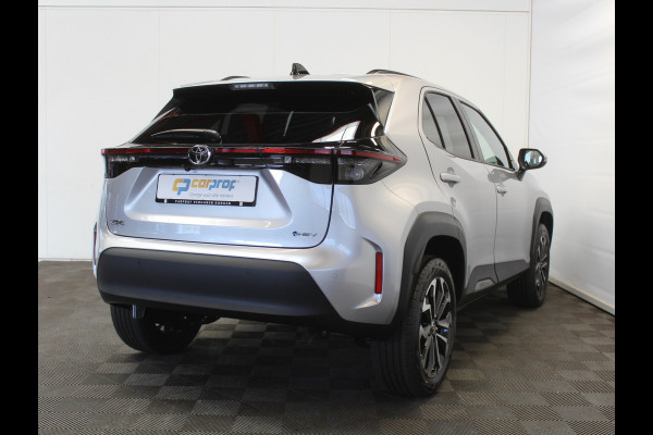 Toyota Yaris Cross 1.5 Hybrid 115 Dynamic CAMERA | CARPLAY | ADAPCRUISE | LED | DAB | STOELVERW | LMV17
