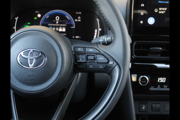Toyota Yaris Cross 1.5 Hybrid 115 Dynamic CAMERA | CARPLAY | ADAPCRUISE | LED | DAB | STOELVERW | LMV17