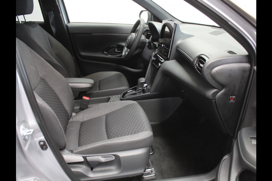 Toyota Yaris Cross 1.5 Hybrid 115 Dynamic CAMERA | CARPLAY | ADAPCRUISE | LED | DAB | STOELVERW | LMV17