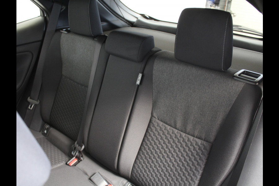 Toyota Yaris Cross 1.5 Hybrid 115 Dynamic CAMERA | CARPLAY | ADAPCRUISE | LED | DAB | STOELVERW | LMV17